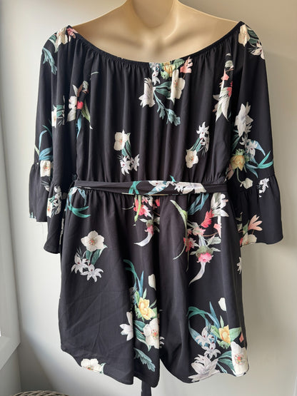 City Chic Playsuit Plus Size XS 14 Stunning and Elegant RRP $140 🖤 As New 🖤