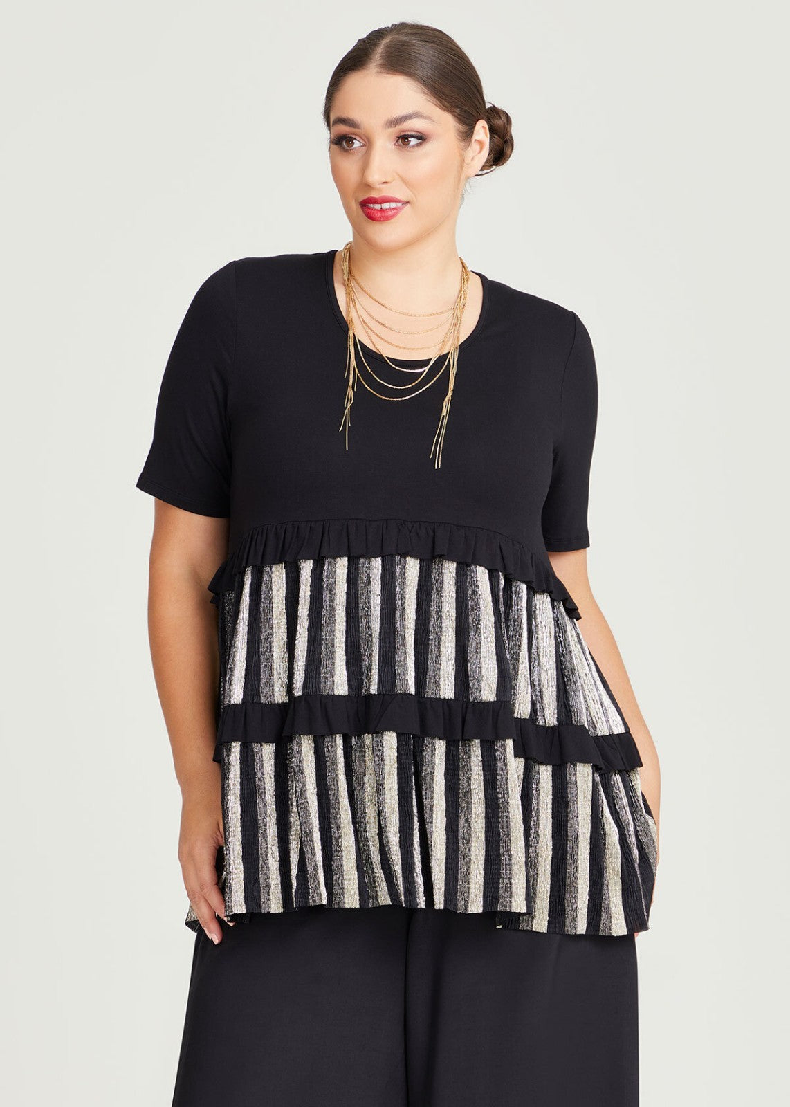 Taking Shape Shine on Tunic  Black/Gold BNWT Plus Size 20 RRP $130 Stunning Top
