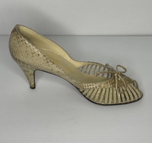 Lucalsax Beige Snakeskin slip on Vintage 60s 70s  RARE FIND, size 8.5 Leather