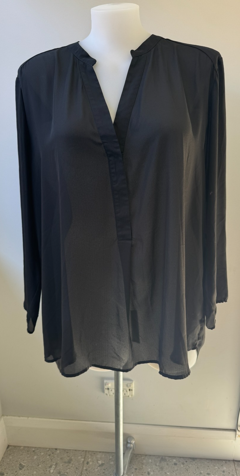 My Size Easy Wear Top Plus size L 22  Black Long Sleeve Top New RRP $99