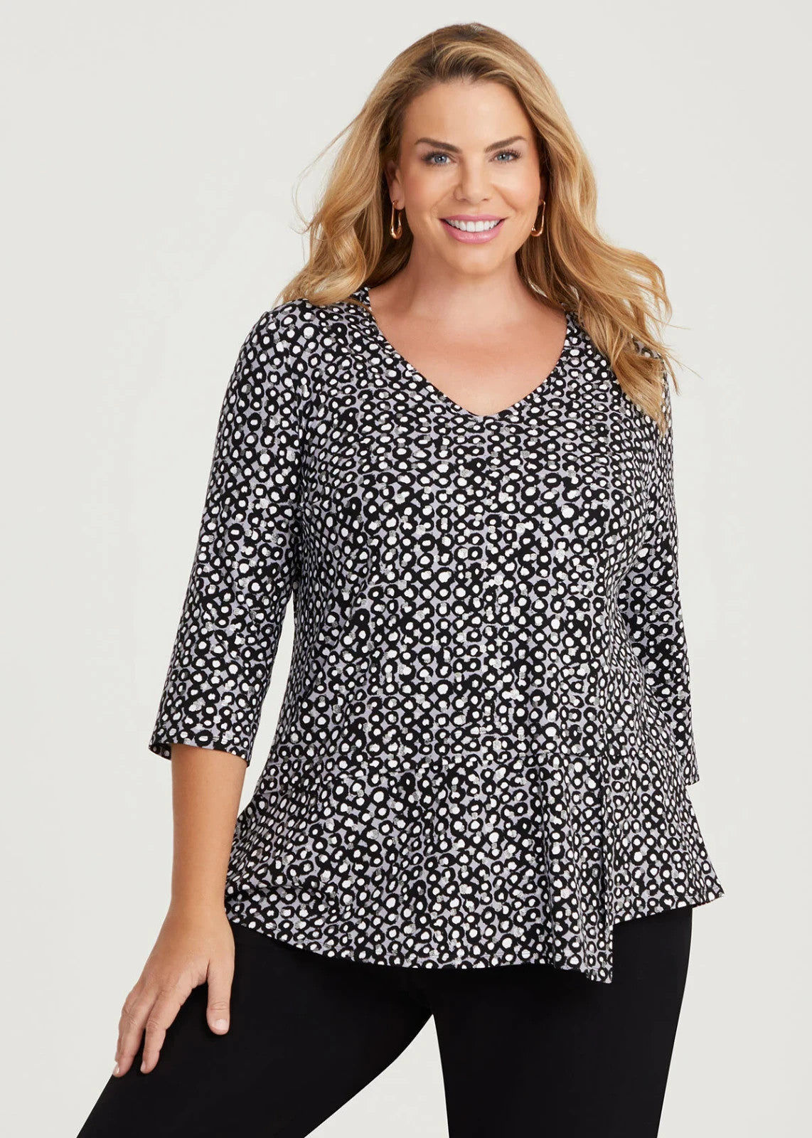 Taking Shape Mini Spot 3/4 Sleeve Natural Top Black/White Print Size 24 NEW $99