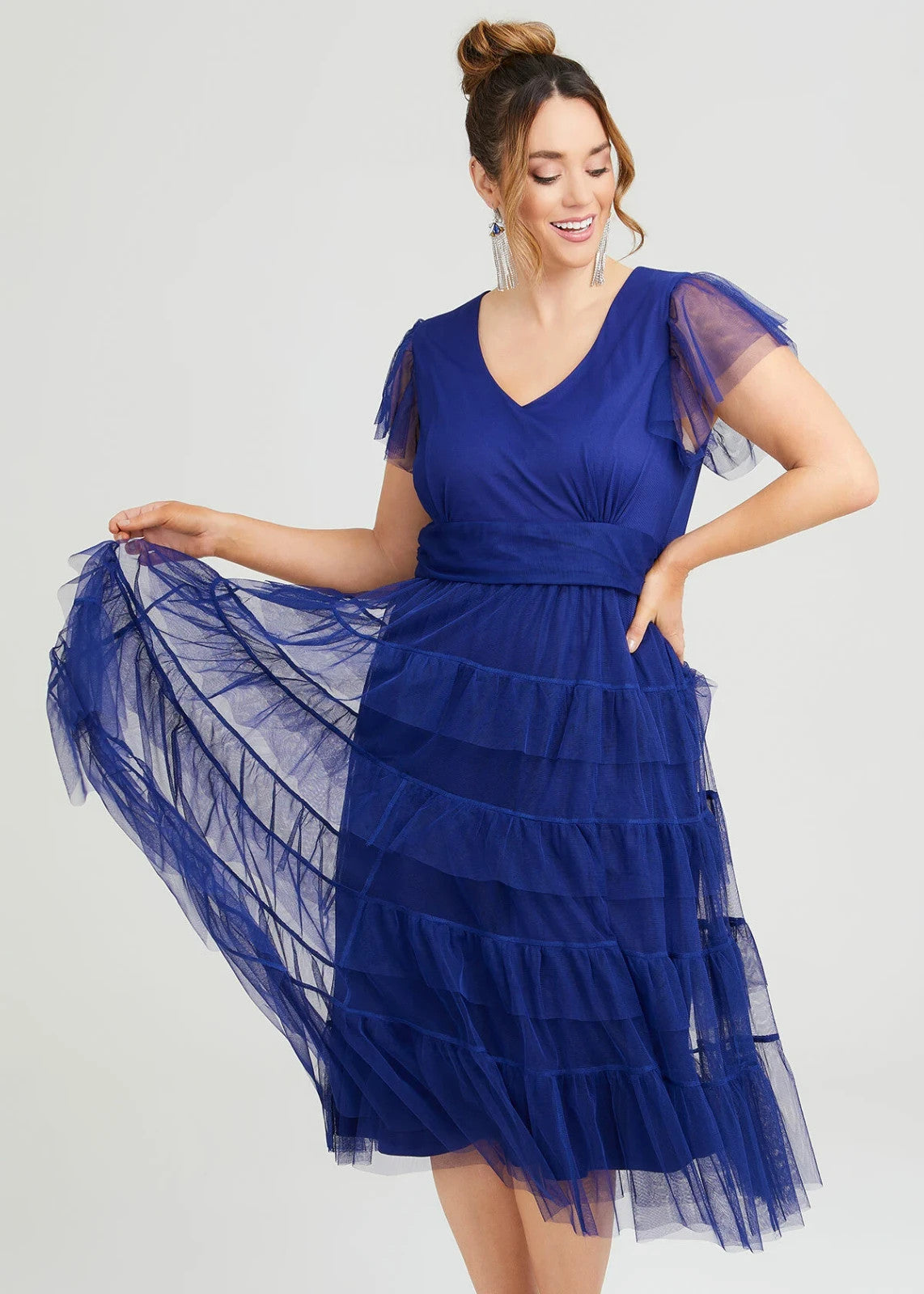 Taking Shape Cassandra Ruffle Mesh Formal Dress light Blue Plus Size 20 RRP $250