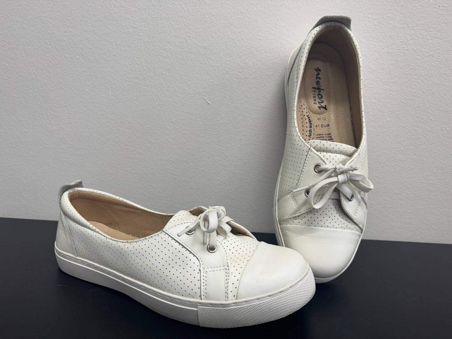 Newport Frenz Shoes Women 10W White Leather Upper & Lining Comfort Shoes RRP$170