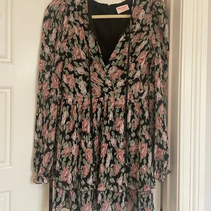 Showpo Eloise Long Sleeve Mini Dress Pleated Floral Plus Size 20 NEW RRP $120
