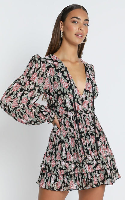 Showpo Eloise Long Sleeve Mini Dress Pleated Floral Plus Size 20 NEW RRP $120