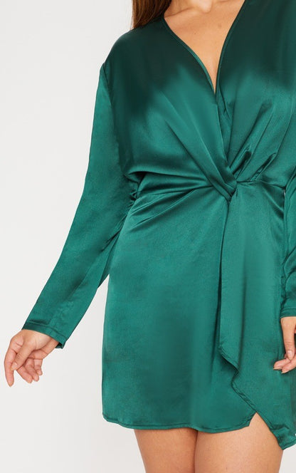Pretty Little Thing Green Satin Long Sleeve Wrap Dress Plus Size 22 NEW RRP $100