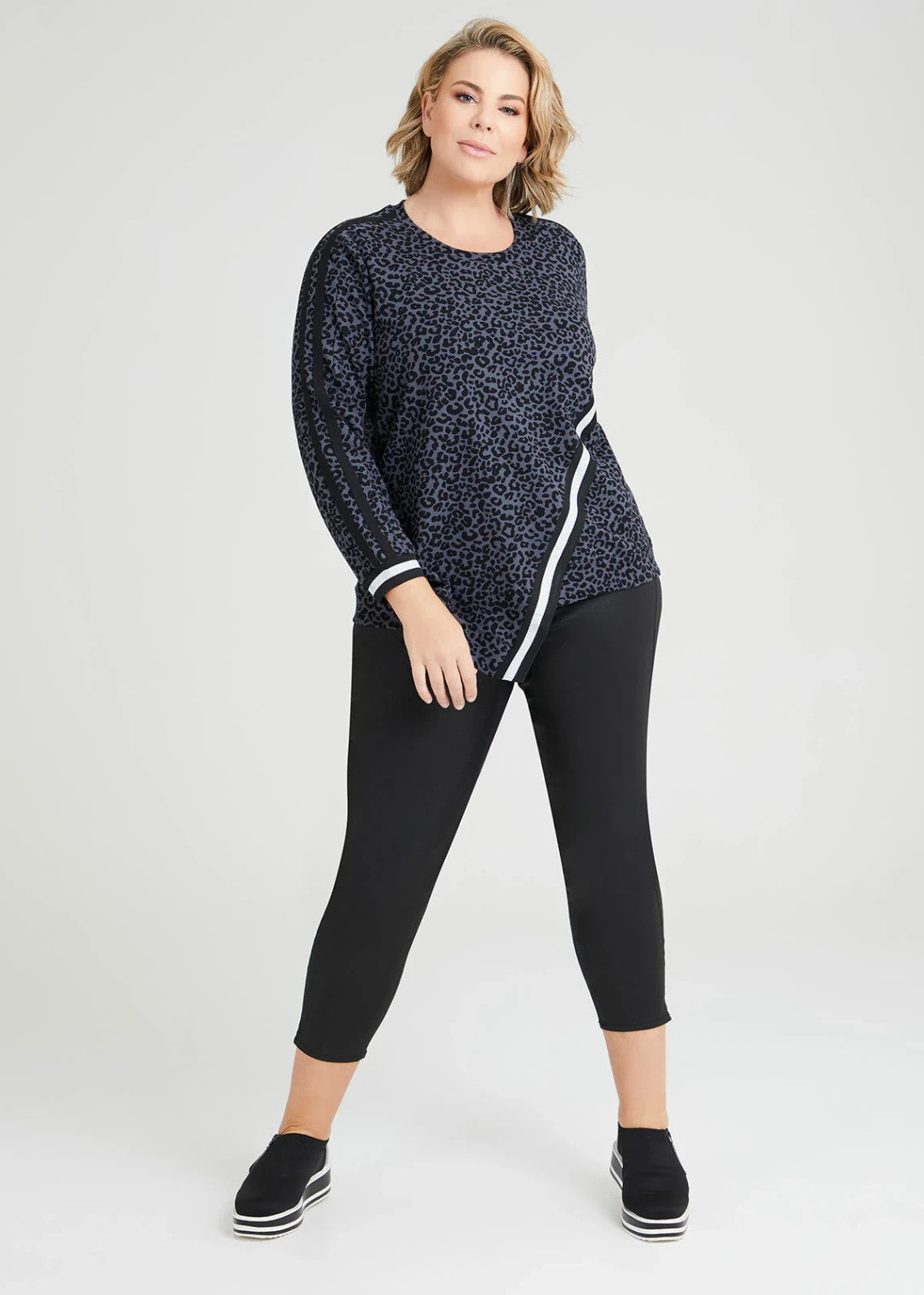 Taking Shape Active Cotton Sweat Top  Angled Hem Size 14-16 BNWT RRP $120 New