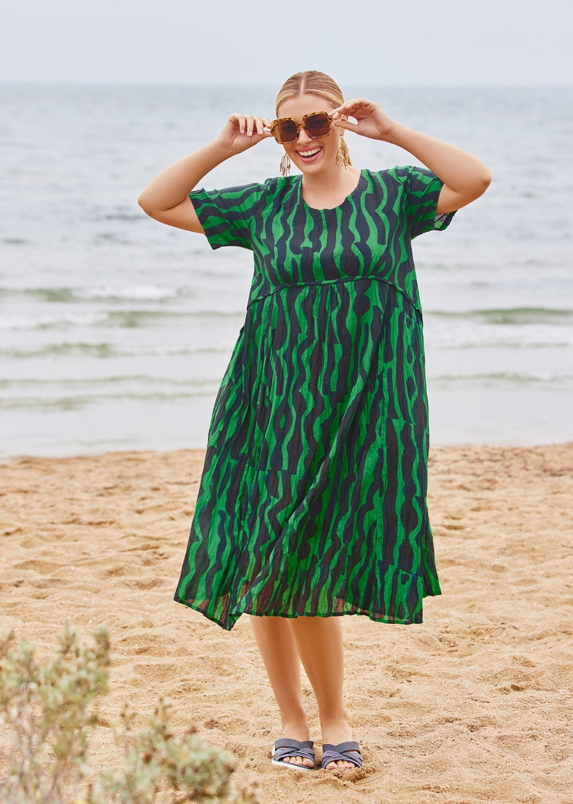 Taking Shape 100% Cotton Gauze Favourite Dress sze 14 in Green/Navy RRP $150 NEW