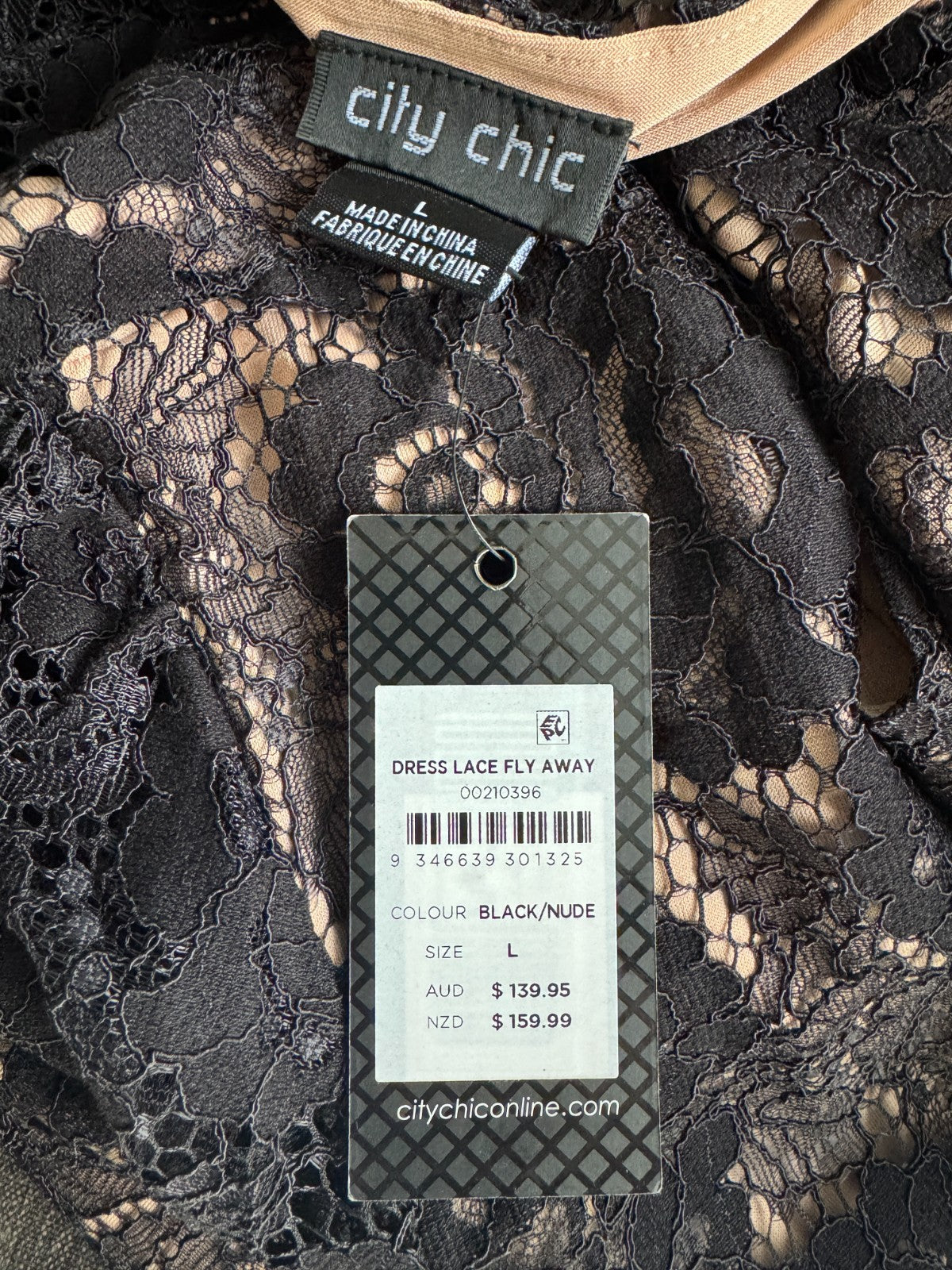 City Chic Ladies Lace Fly Away Dress size 20 L Colour Black Nude RRP $140