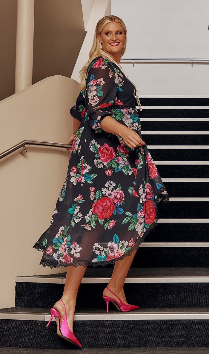 Taking Shape Natural Floral Bouquet Dress in Floral Print Size 28 RRRP $160