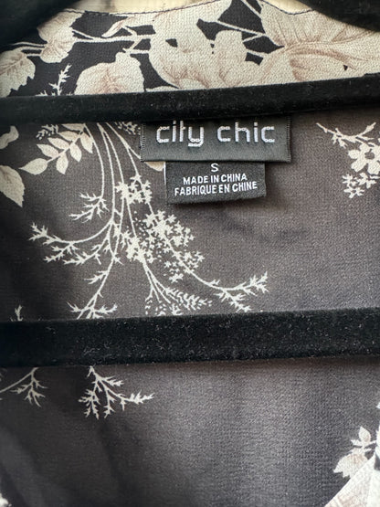 City Chic Black Floral Blouse Size S (16) Sheer Tie Neck Top Long Sleeve As New