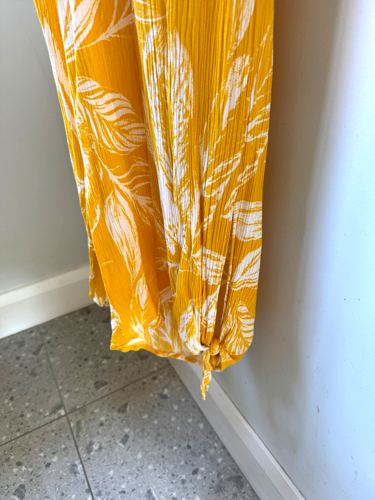 City Chic Smocked Print Jumpsuit Yellow & White Plus Size 20 (L) 🌟 RRP $140 🌟