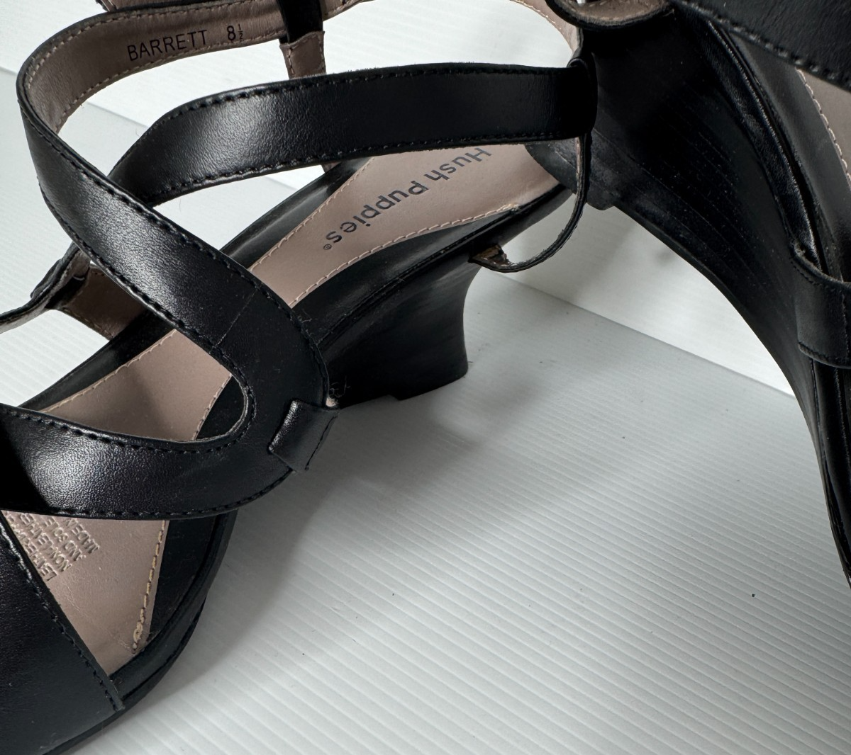 Hush Puppies Sandals Shoe Womens Size 8.5 C Black Leather Wedge Mid Heel Buckle
