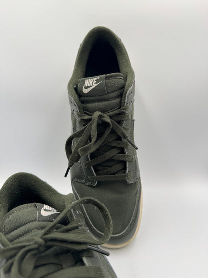 Nike Low Dunk PRM "Sequoia" sneakers in Great Condition US 13 As New