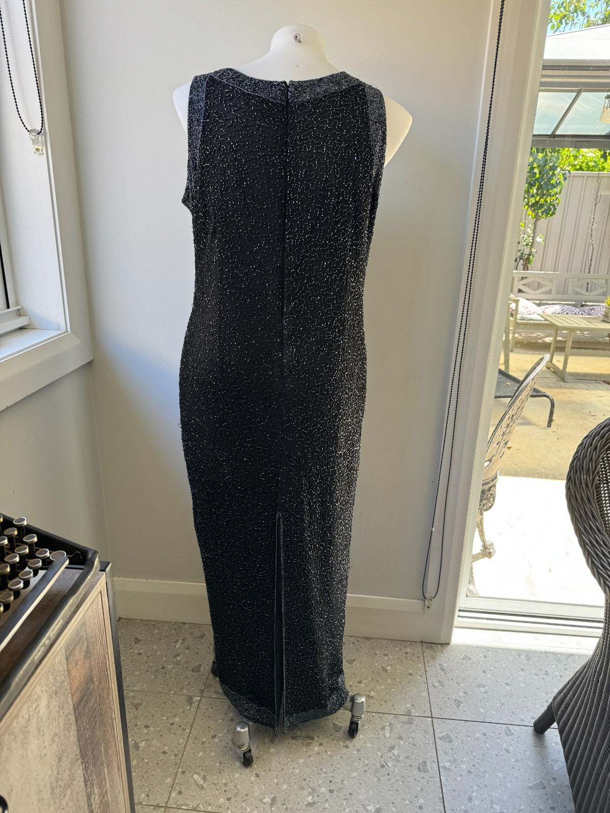 Eve Hunter ✨Beaded Silk✨Evening Gown Size 20 Black Formal Long Dress Sleeveless