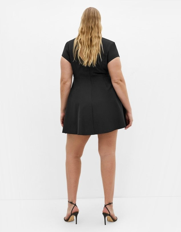 City Chic Dynamic Cap Sleeve Skater Dress - Plus size L 20 New RRP $140 Stunning