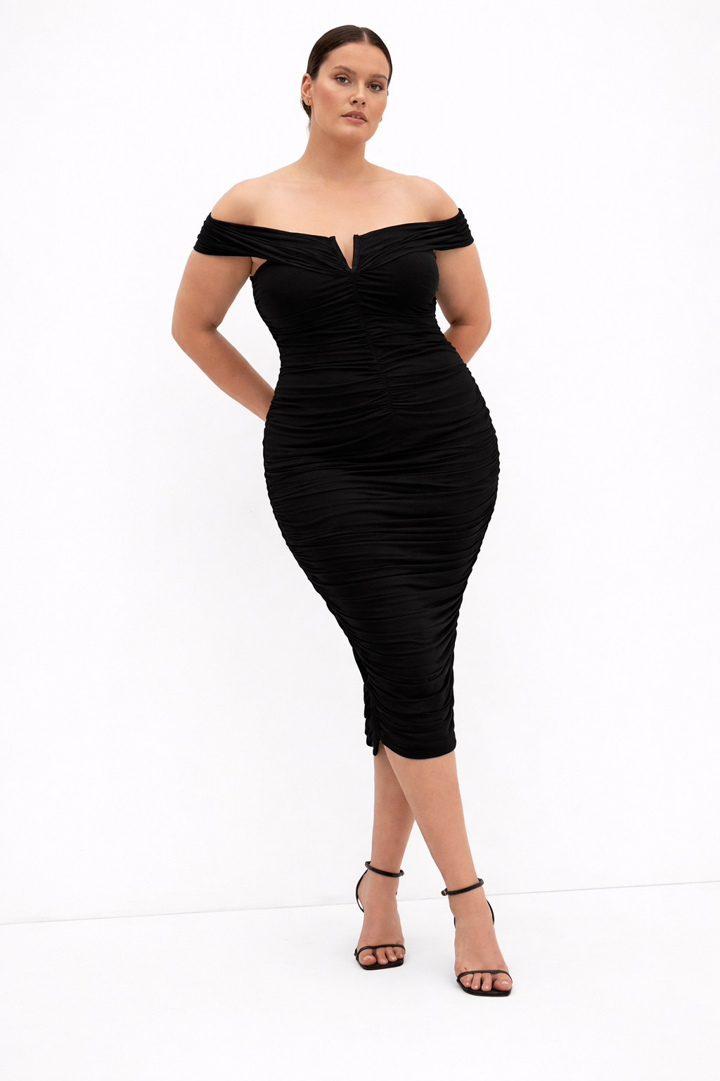 City Chic Isabell Ruched Midi Skirt in Black 3XL Plus size 26 New RRP $90