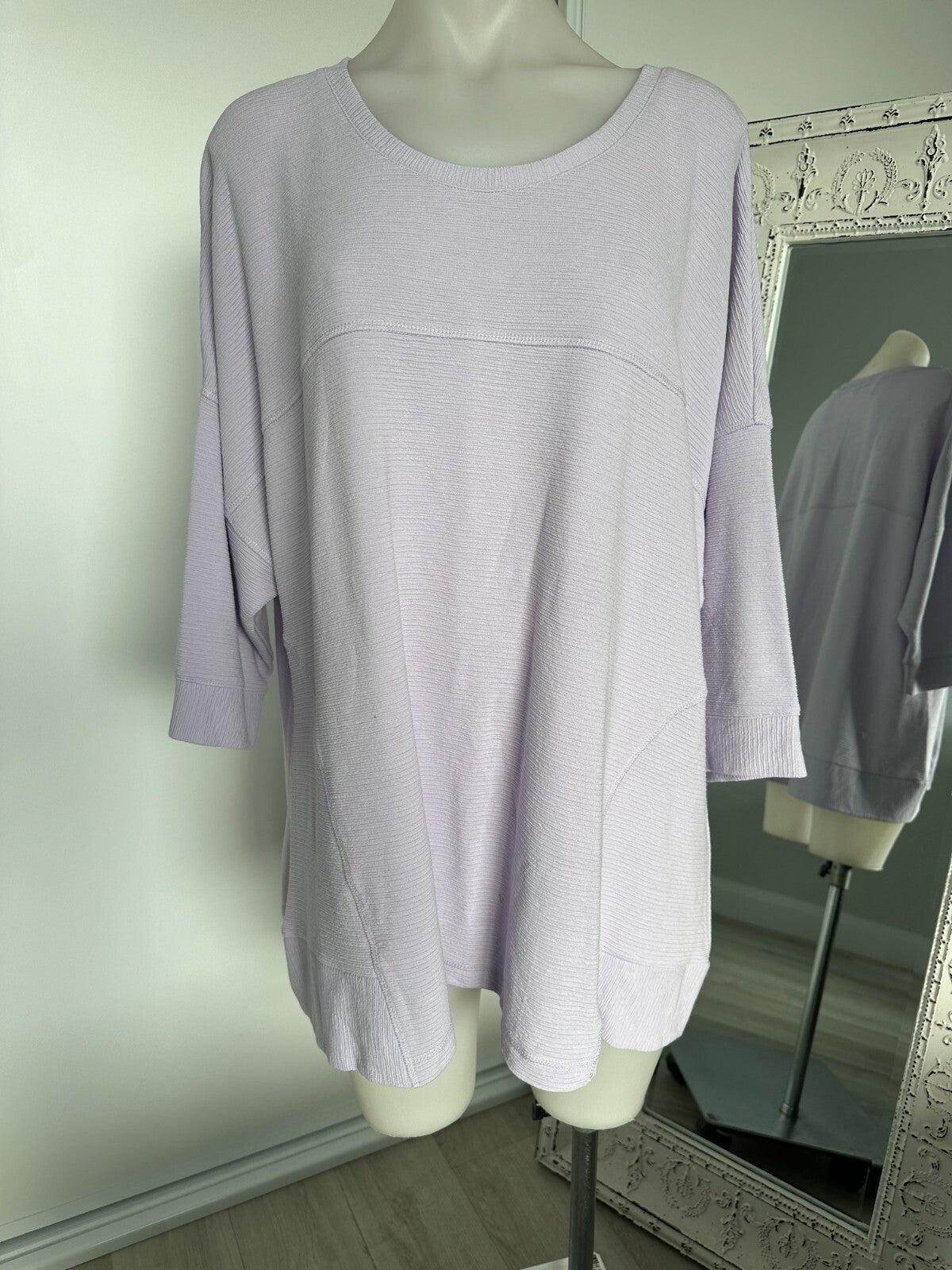 Taking Shape Long Sleve Calista Panels size 20-22 Top/Tunic Lilac BNWT RRP $99