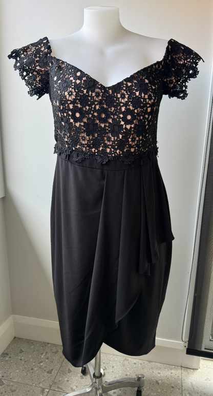 City Chic Lace Glamour Midi Dress - black as New - Plus Size 16 -  RRP $200