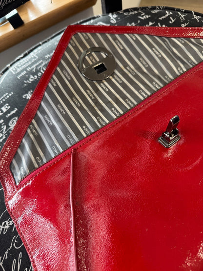 MIMCO 🌟Vintage🌟 Molter Envelope Turnlock Clutch in Patent Leather in Scarlet