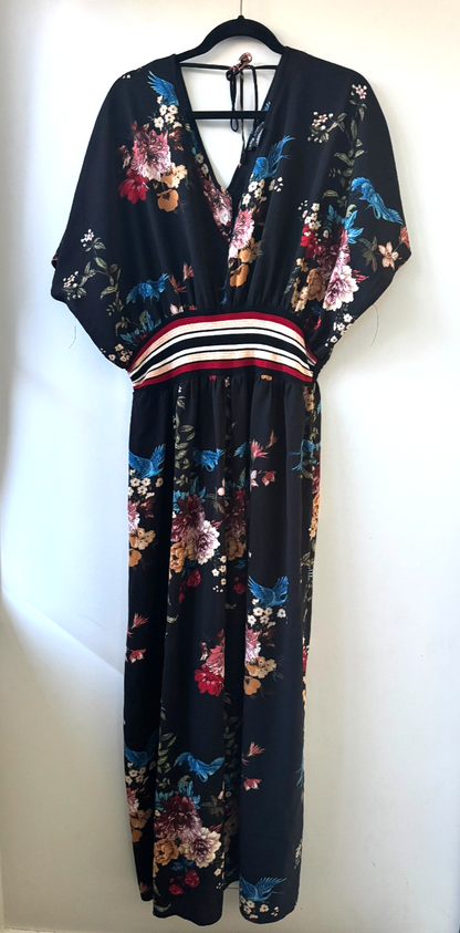 City Chic Women’s Avery Floral Maxi Dress Plus Size 20 L  V Neck Split Stuning