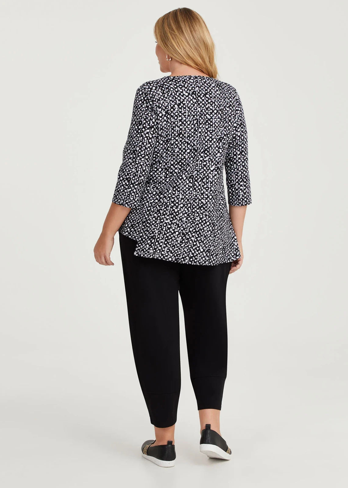 Taking Shape Mini Spot 3/4 Sleeve Natural Top Black/White Print Size 24 NEW $99