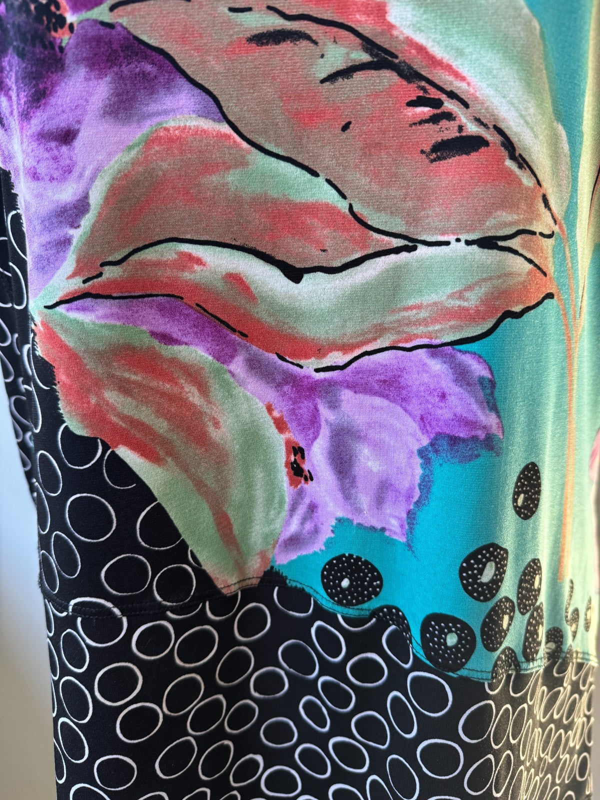 Taking Shape Hibiscus Print Top – Short Sleeve keyhole  – Plus Size XS 14-16