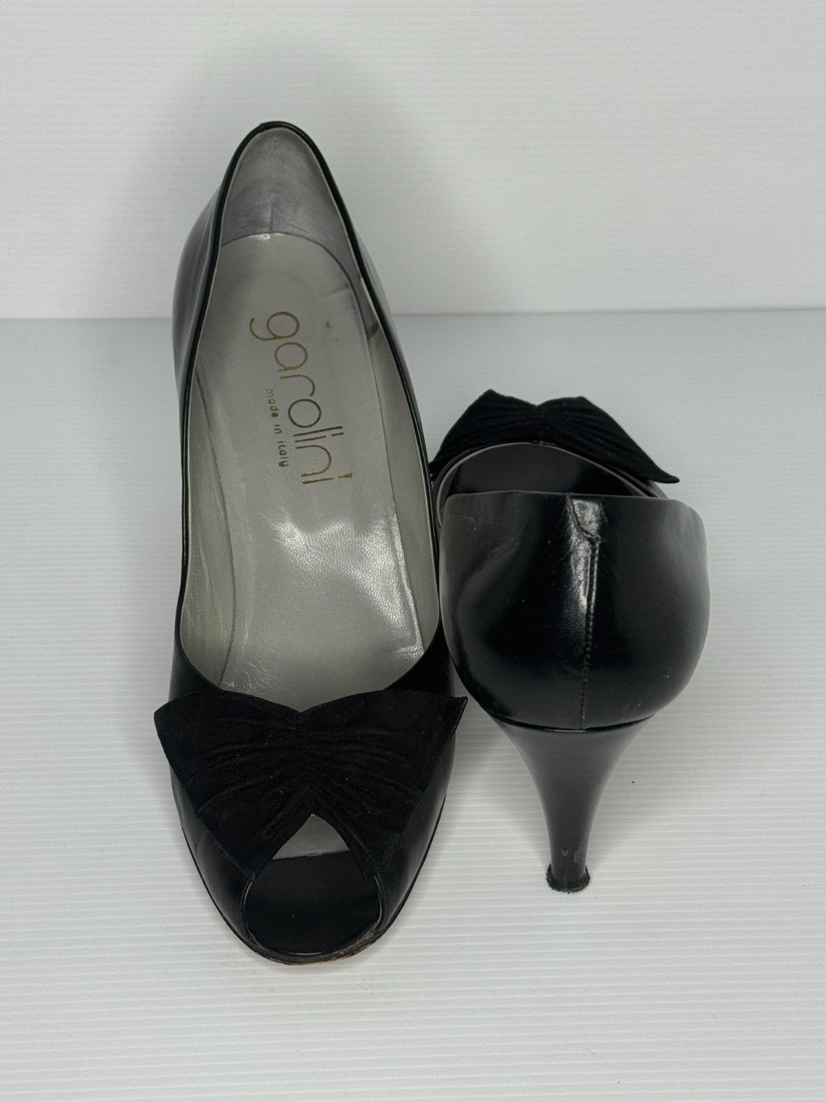 Vintage Garolini black peep toe pumps, Italian RARE FIND, size 8.5M Leather