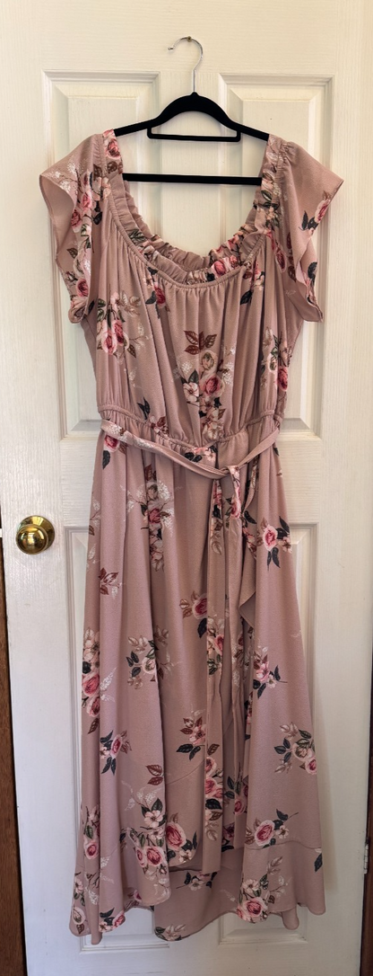 City Chic Rose Play Maxi Dress Plus Size Large/20 As New, worn once RRP $150