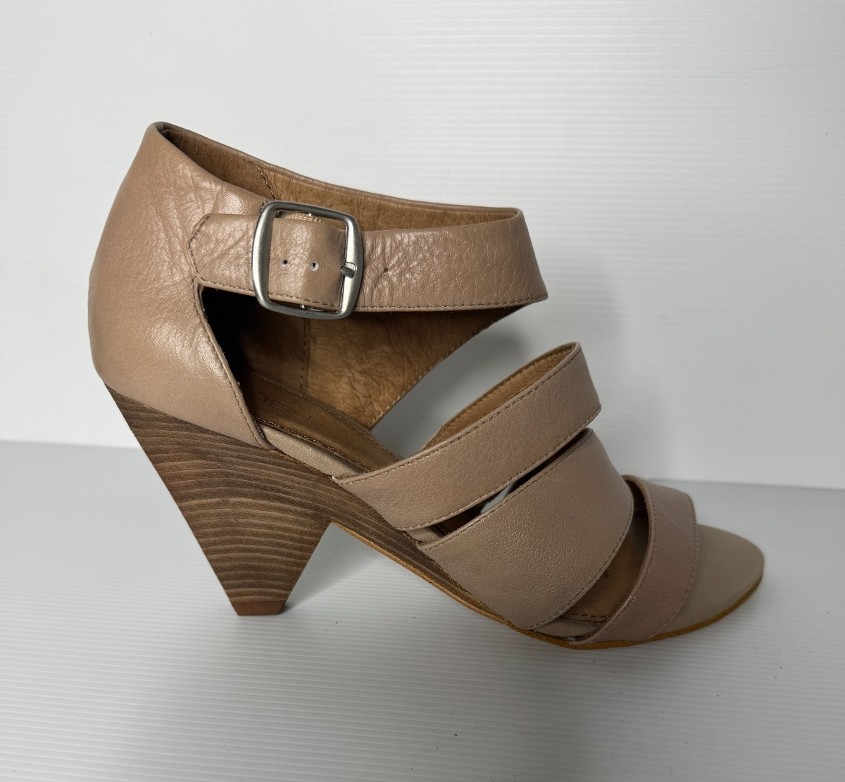 Zensu Heeled Sandal Size 8 Black Taupe New Leather  RRP $130 Stunning