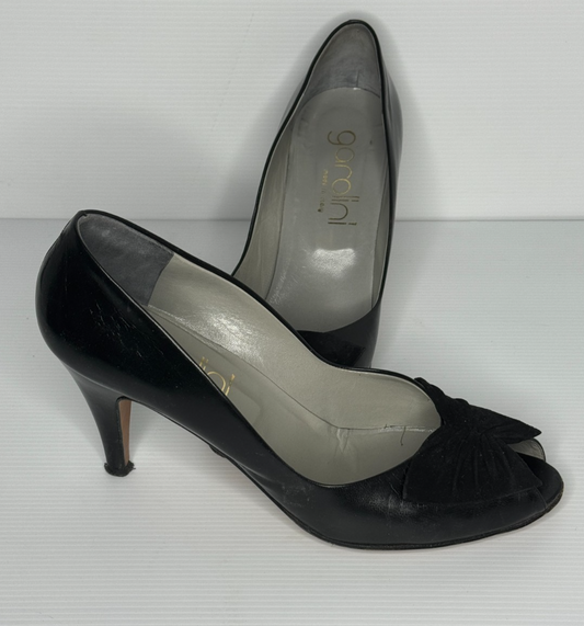 Vintage Garolini black peep toe pumps, Italian RARE FIND, size 8.5M Leather