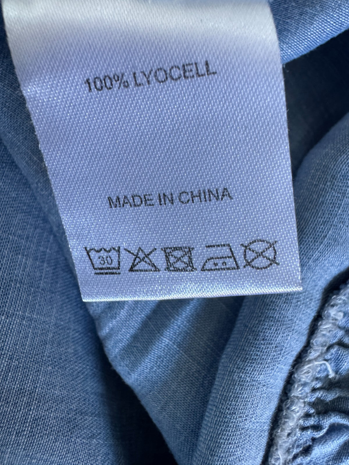 Taking Shape Virtuelle Lyocell Shirt – Plus Size 14 Cold Shoulder Sequin Detail