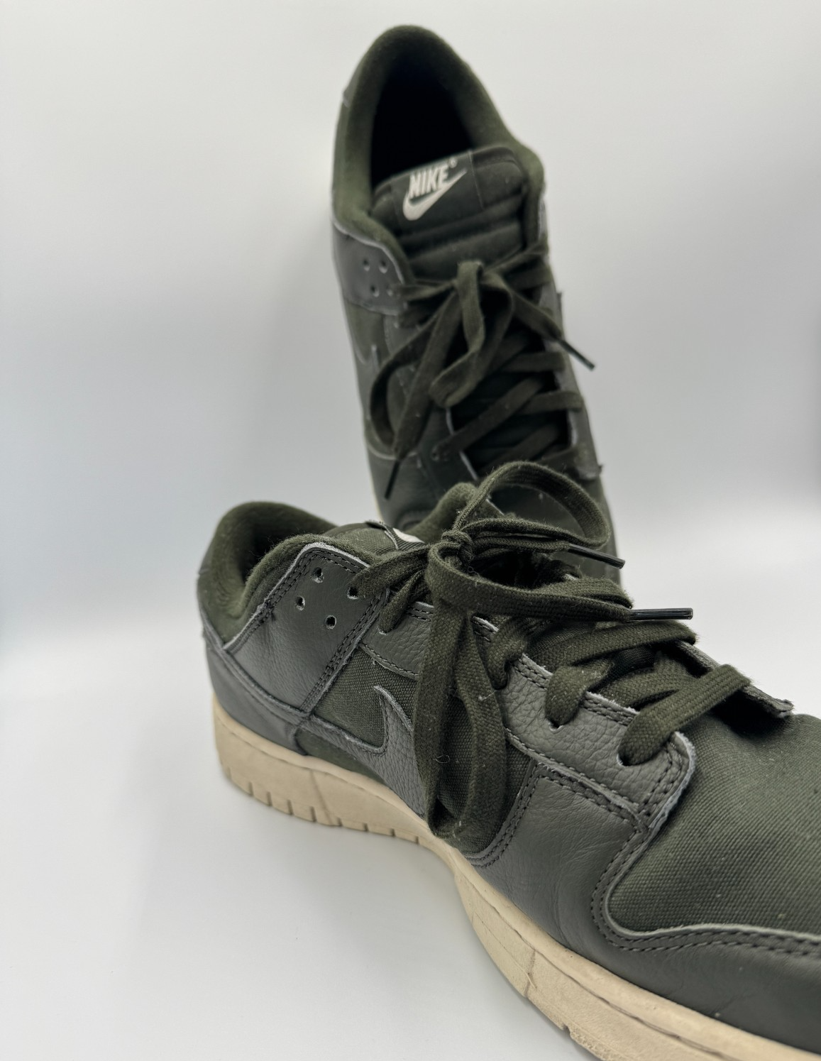 Nike Low Dunk PRM "Sequoia" sneakers in Great Condition US 13 As New