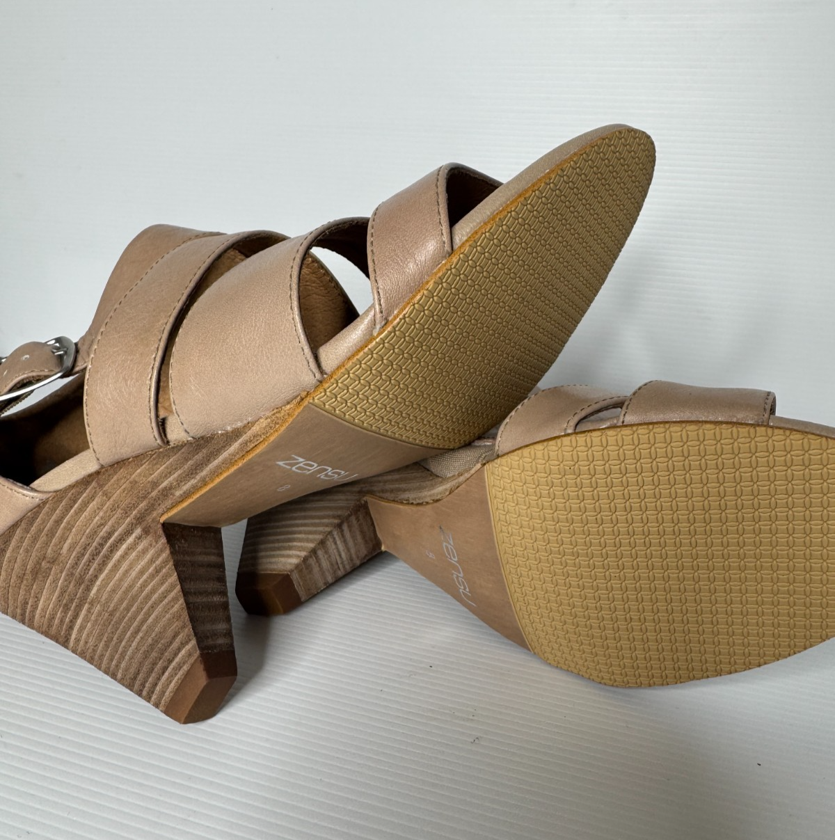 Zensu Heeled Sandal Size 8 Black Taupe New Leather  RRP $130 Stunning