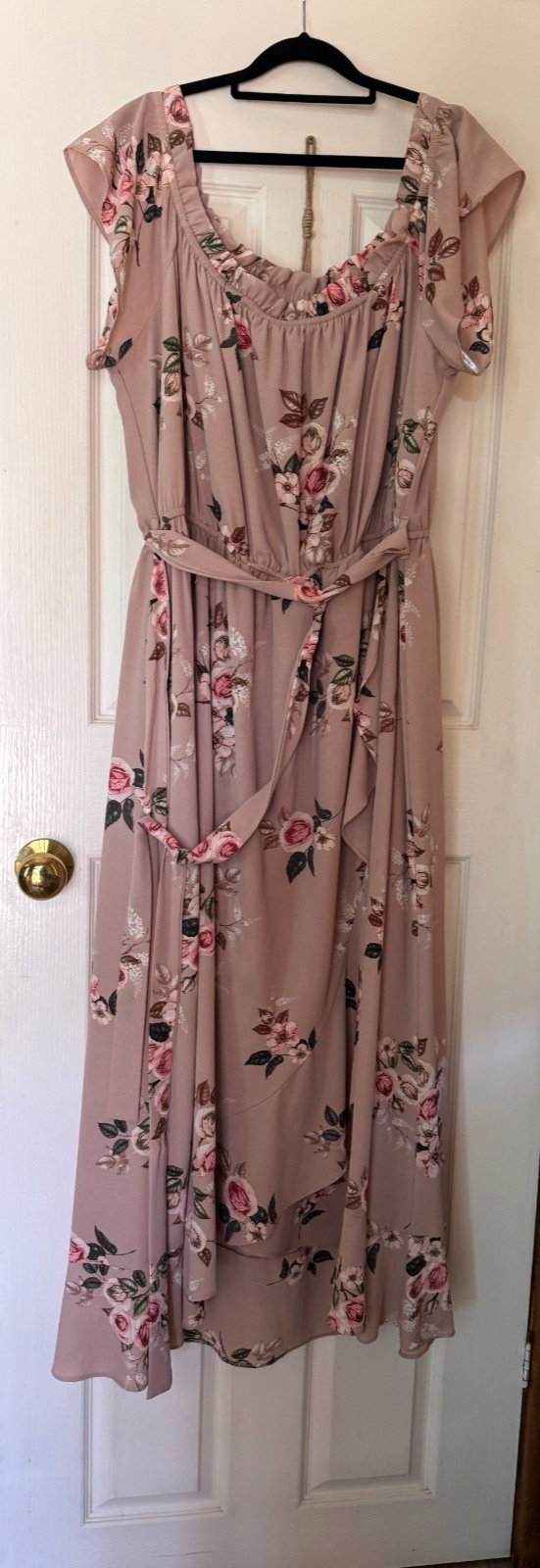 City Chic Rose Play Maxi Dress Plus Size Large/20 As New, worn once RRP $150