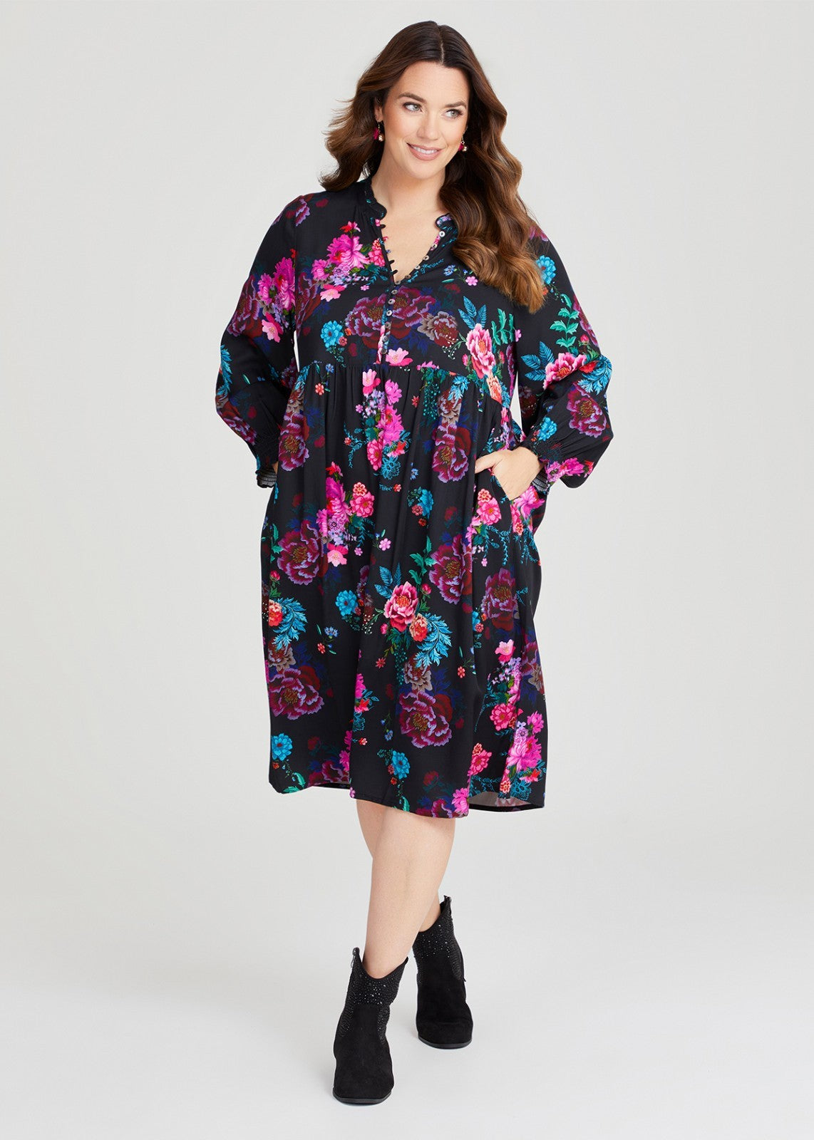Taking Shape Natural Floral Bouquet Dress in Floral Print Size 24 RRRP $160