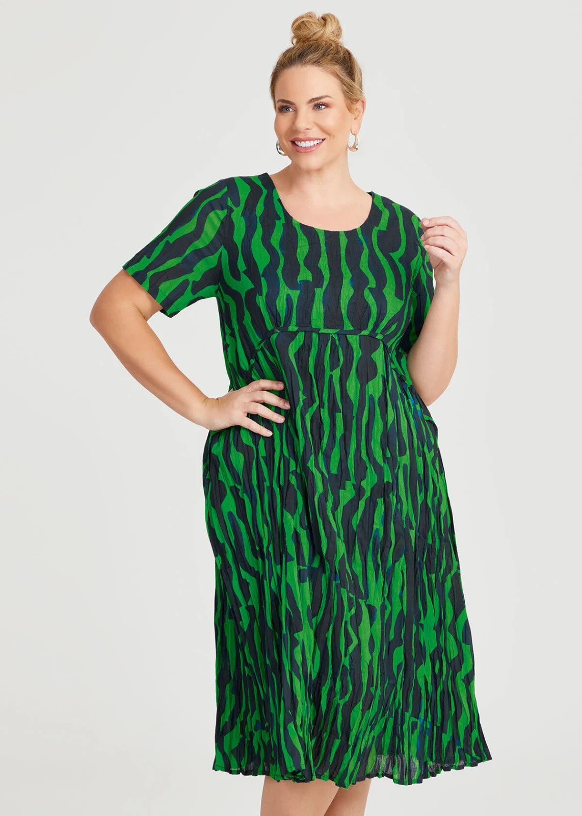 Taking Shape 100% Cotton Gauze Favourite Dress sze 14 in Green/Navy RRP $150 NEW