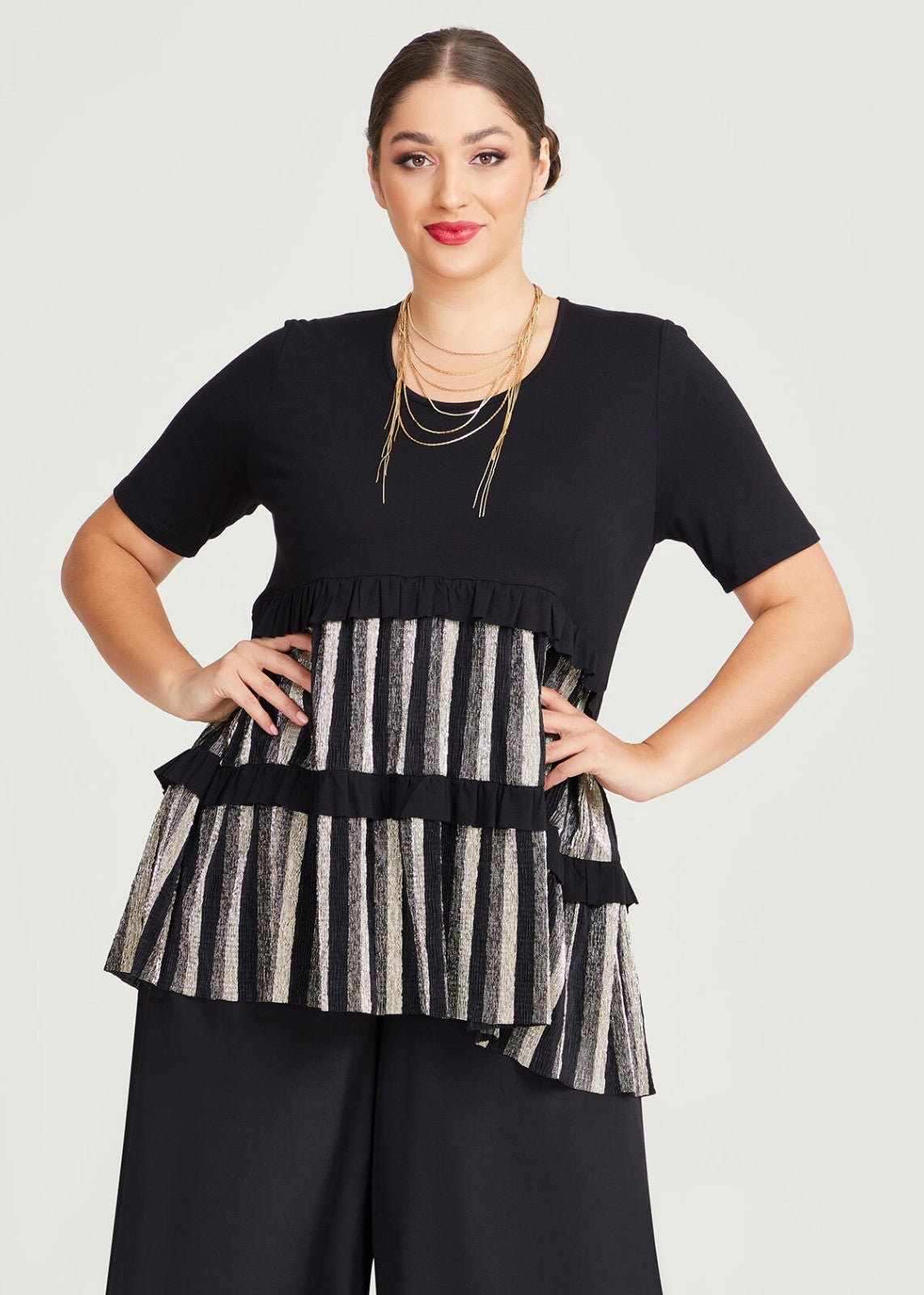 Taking Shape Shine on Tunic  Black/Gold BNWT Plus Size 20 RRP $130 Stunning Top