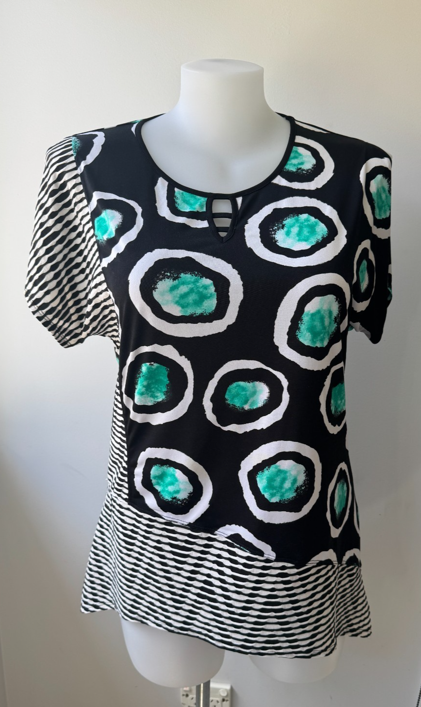 Taking Shape Beautiful Cold Shoulder Top Easy Care No Iron Plus Size XXS 12-14