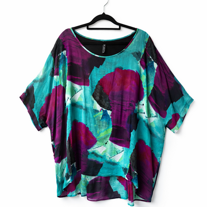 🌿 Taking Shape Top Plus Size M (18–20) Fully Lined Polyester – Elegant & Flowy