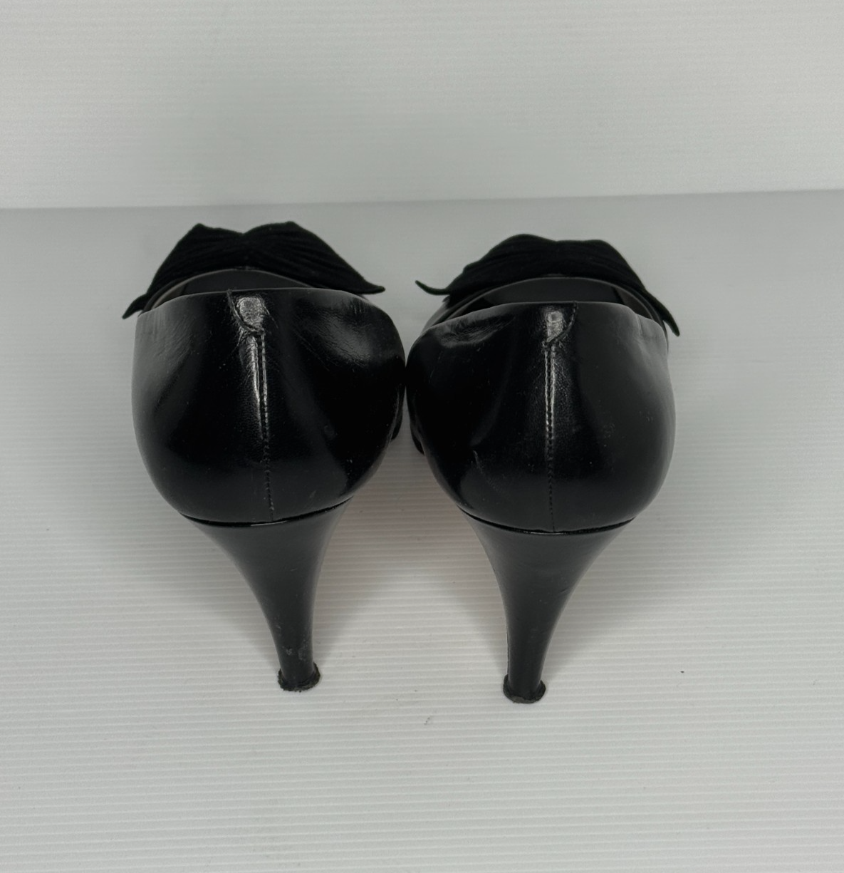 Vintage Garolini black peep toe pumps, Italian RARE FIND, size 8.5M Leather