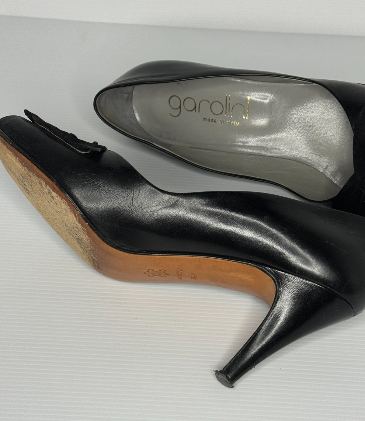 Vintage Garolini black peep toe pumps, Italian RARE FIND, size 8.5M Leather