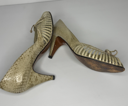 Lucalsax Beige Snakeskin slip on Vintage 60s 70s  RARE FIND, size 8.5 Leather