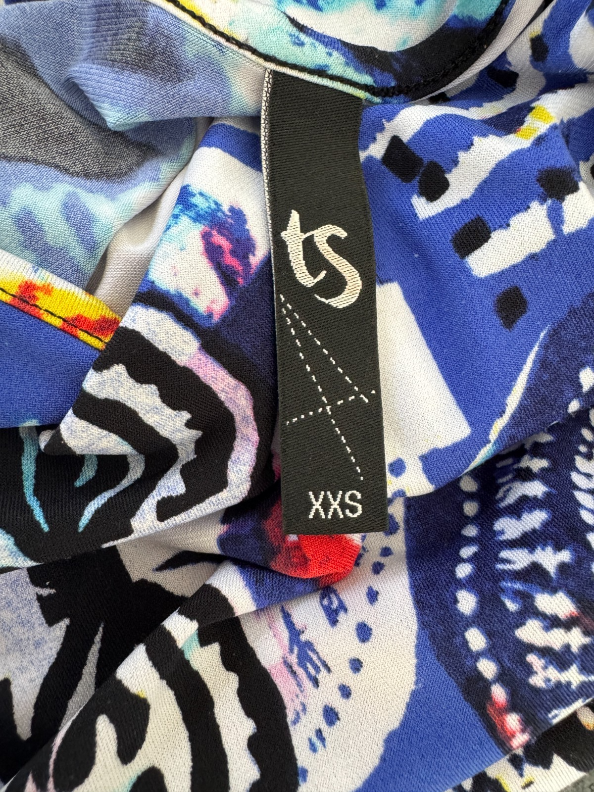 Taking Shape Beautiful Colourful Top Easy Care No Iron Plus Size XXS 12-14