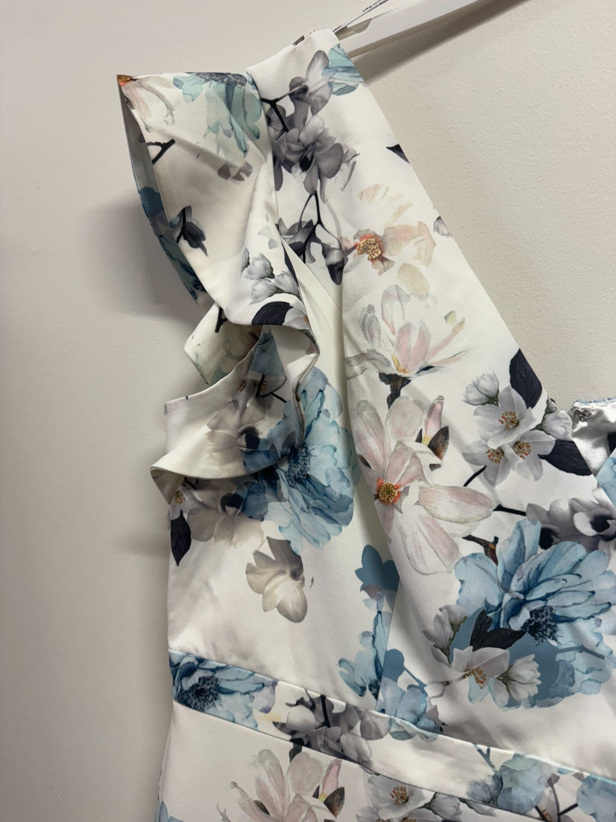 🌸 City Chic Shy Orchid Dress – Plus Size L 20 Multicoloured Floral New RRP $160