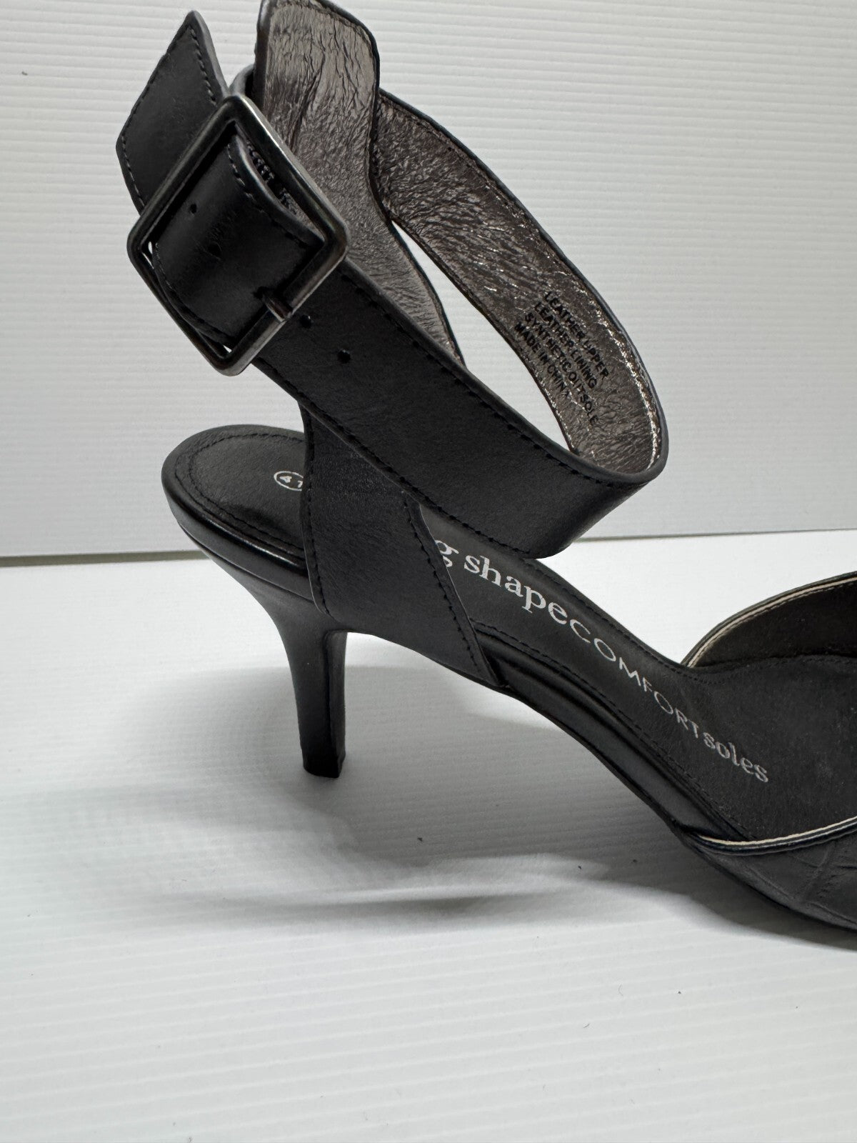 Taking Shape Serena Pointed Toe Black Leather Stiletto. New RRP $169.95
