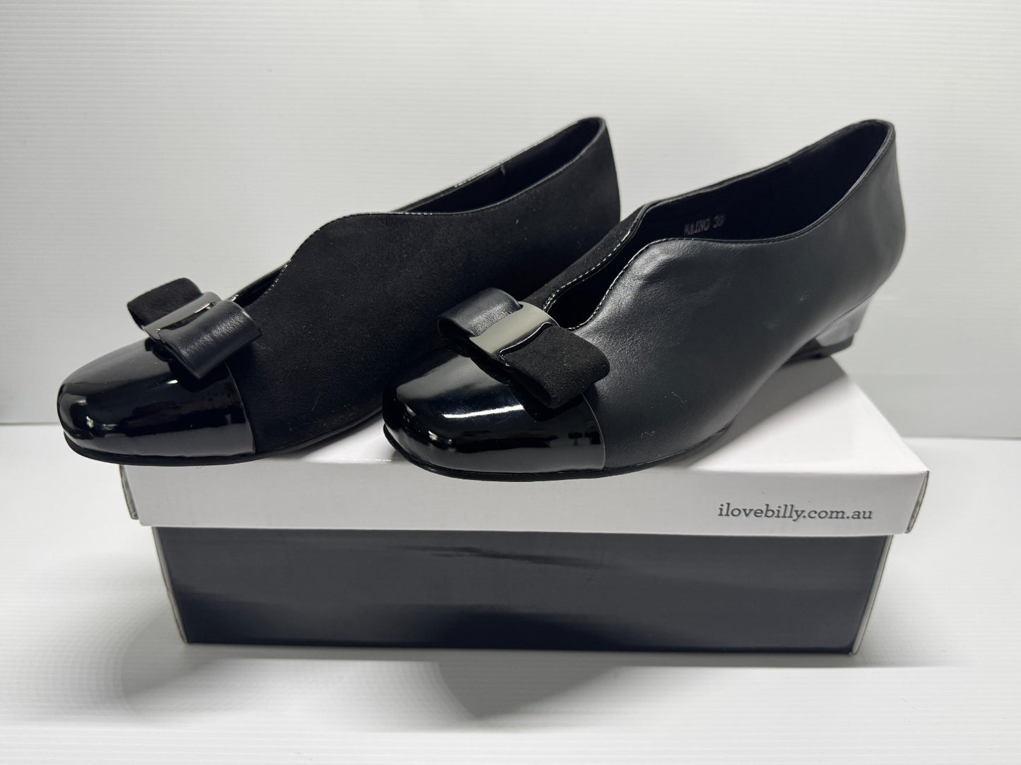 I Love Billy Black  loafers Slip On Shoes Bow detail quirky size  39(8.5) unique