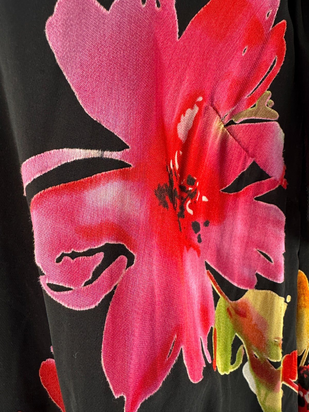 Taking Shape Bouquet Satin Burnout Top Plus Size 14 Floral Blouse 🖤 Stunning 🖤