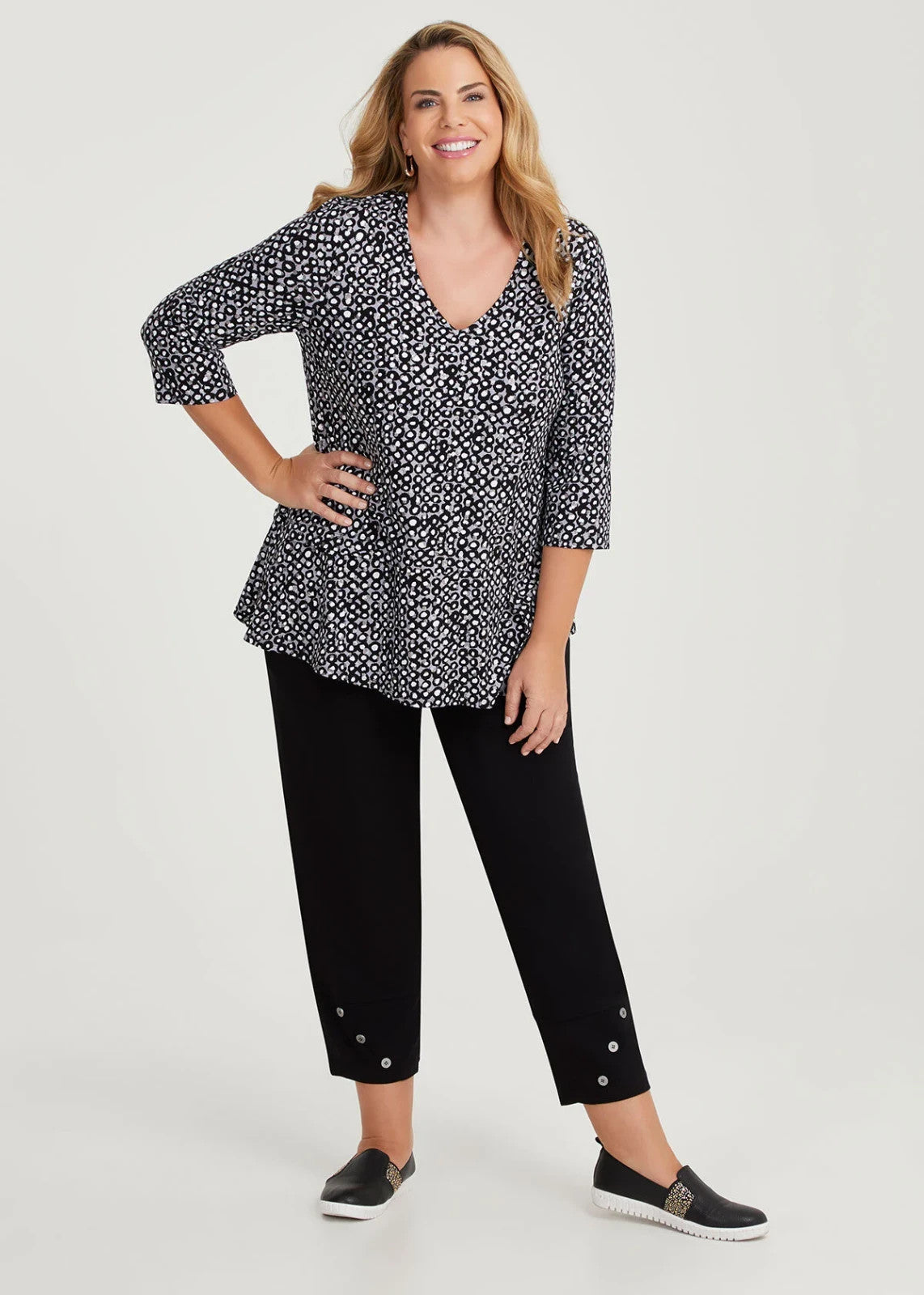 Taking Shape Mini Spot 3/4 Sleeve Natural Top Black/White Print Size 24 NEW $99