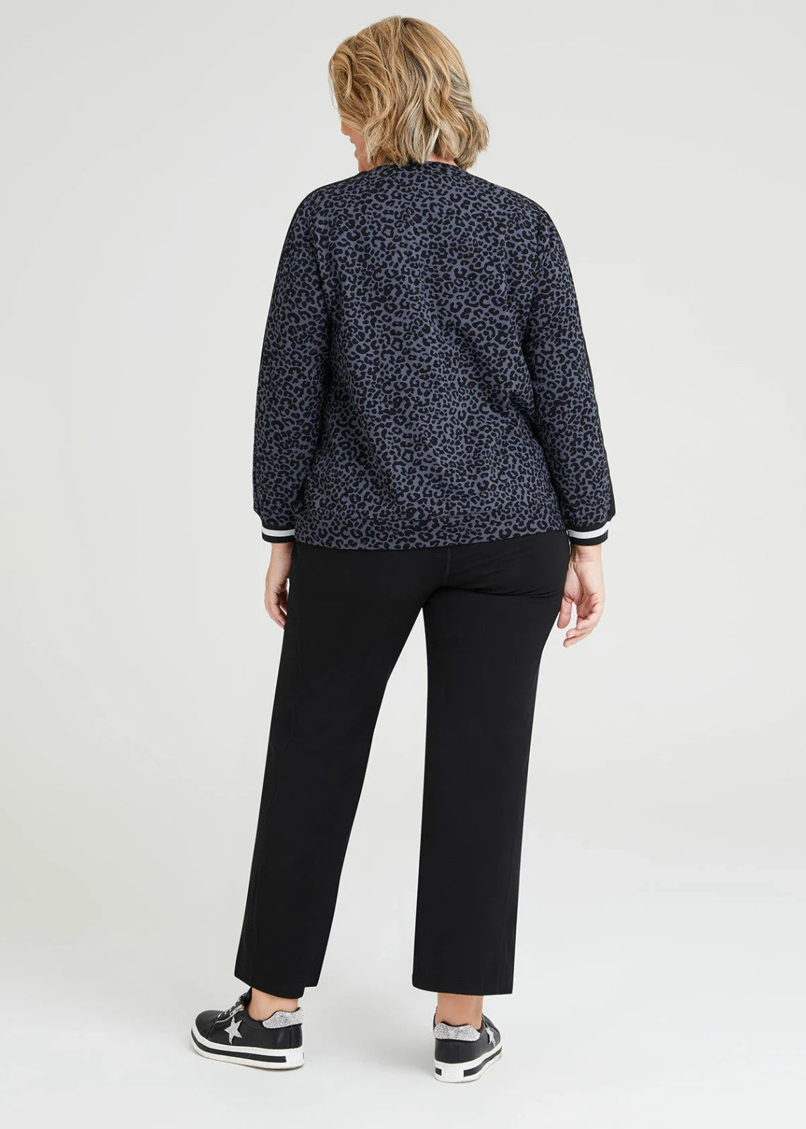 Taking Shape Active Cotton Sweat Top  Angled Hem Size 14-16 BNWT RRP $120 New